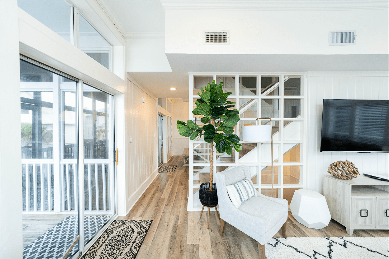 30A: 01 Oasis East - Image 8