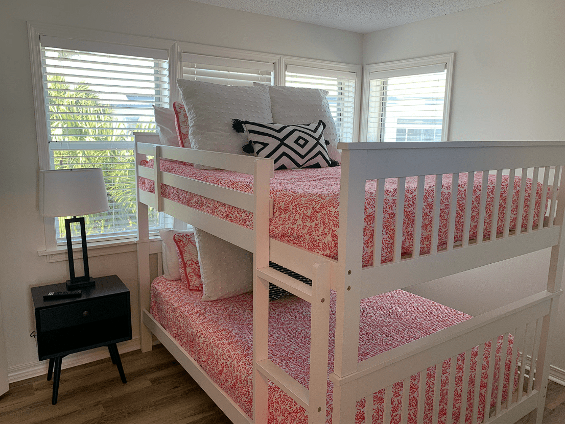 30A: 01 Oasis East - Image 28