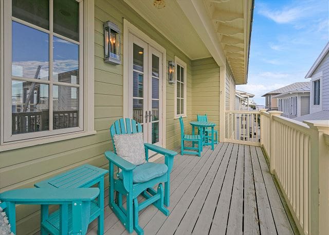 Seaya is a breathtaking 5-bedroom, 3-story cottage with water views on every floor, located in Seaside Proper. Accommodating up to 14 this home is situated across from the Seaside square and sits  just one cottage back from the beach, providing easy beach access.