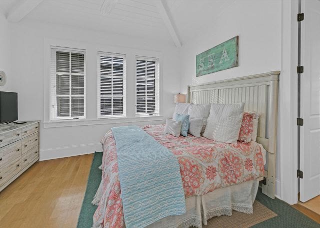 Seaya is a breathtaking 5-bedroom, 3-story cottage with water views on every floor, located in Seaside Proper. Accommodating up to 14 this home is situated across from the Seaside square and sits  just one cottage back from the beach, providing easy beach access.