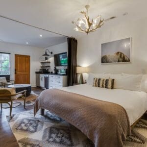 Highlands: The Galax Room