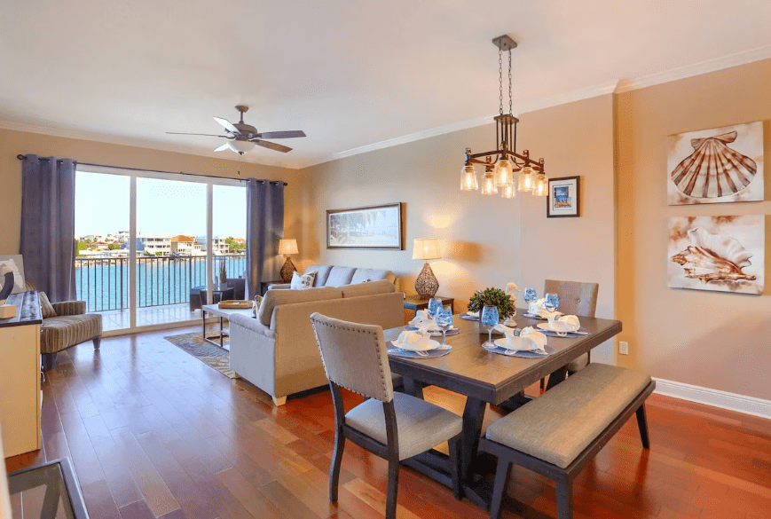 Dining Area (View 1)