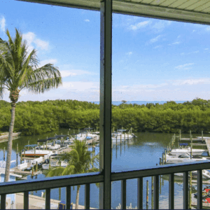 Captiva: Bay Front Penthouse